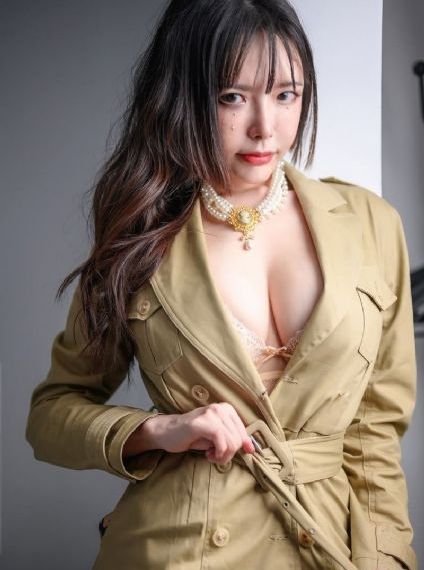 成人综合区_HDHD高清在线观看