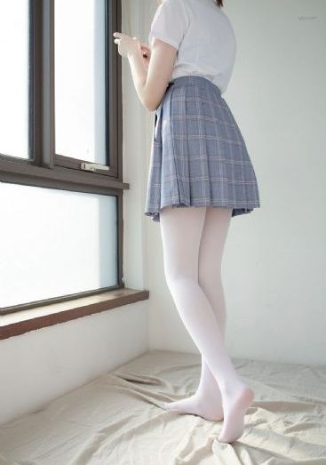 久久尹人_超清免费观看视频